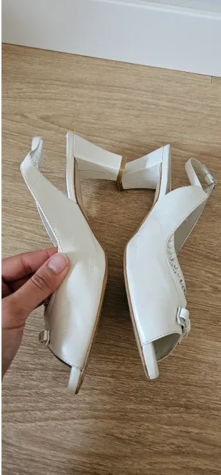 Zapatos Doriani tacón blanco pedrería