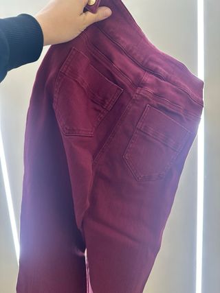 Pantaloni Elisabetta Franchi con fibbia oro