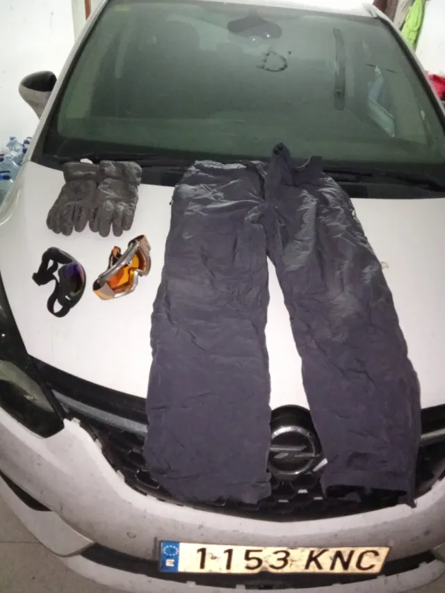 Tabla de Snowboard Solomon con fijaciones Burton.