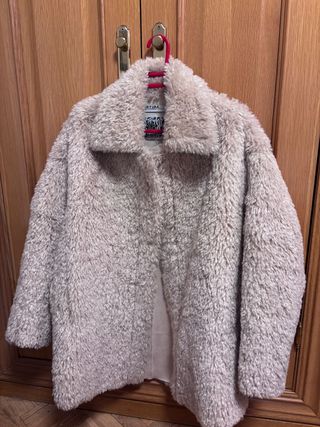 Abrigo Bimba y Lola Pelo Beige Mujer