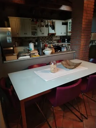 Tavolo in vetro e acciaio piu 6 poltroncine