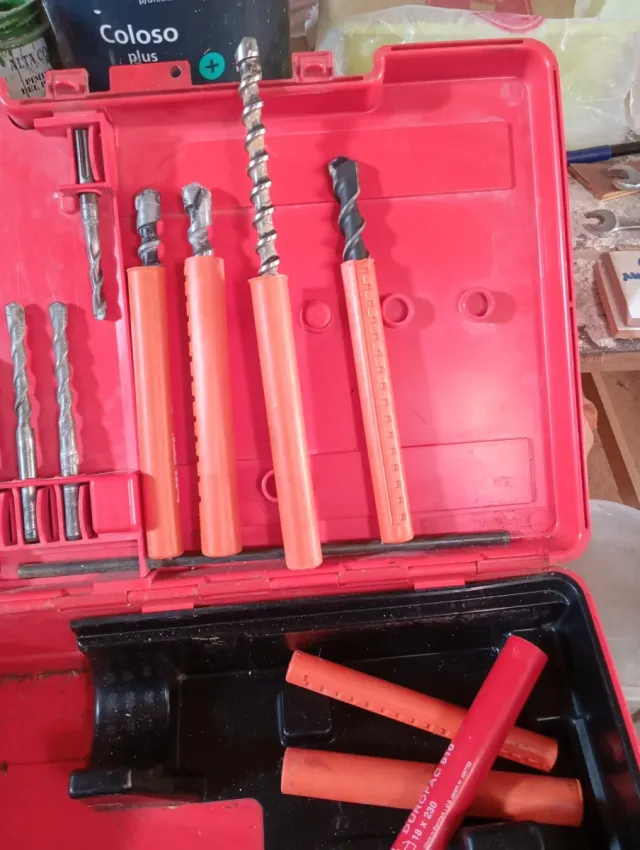 Taladro Hilti TE22 + Brocas