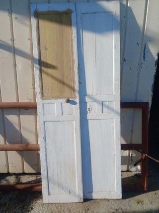 Puerta antigua de madera