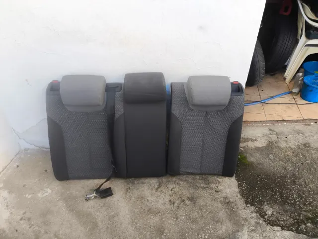 Banqueta trasera León 1P