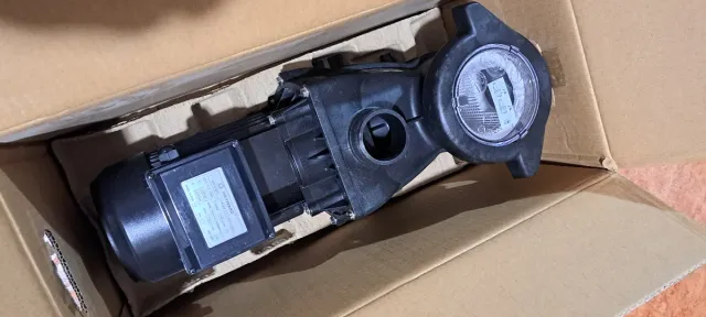 Bomba Piscina Hayward Negra Transparente