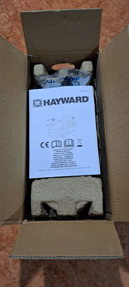 Bomba Piscina Hayward Negra Transparente