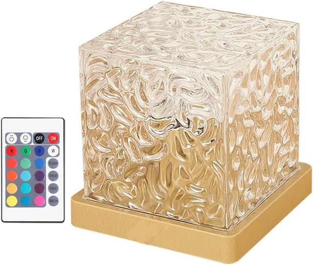 Lámpara de mesa USB con patrón de agua