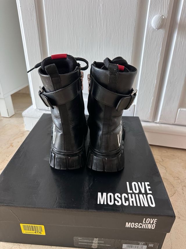 Stivali Love Moschino originali