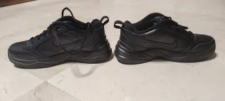 Tenis Nike Air Monarch Negros