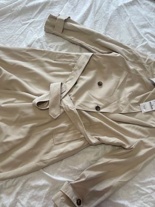 Gabardina Stradivarius Beige