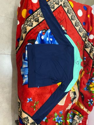 Chaqueta deportiva Nike azul y verde