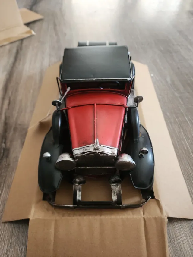 Coche Antiguo Decoración Rojo