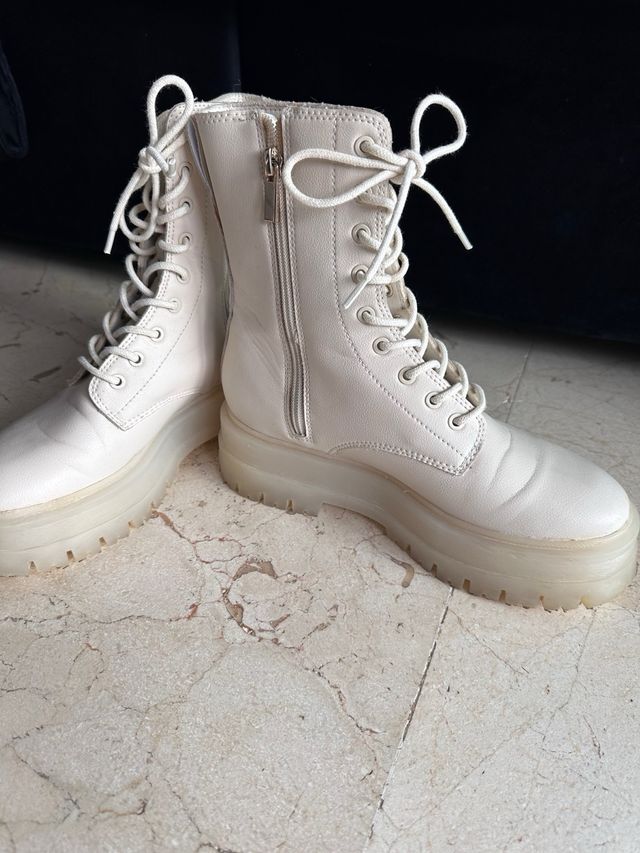 Stivali Bianchi Stradivarius