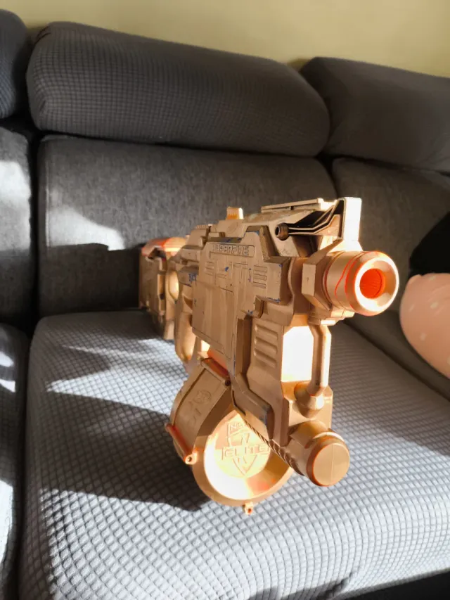 Nerf Hyperfire Dorado