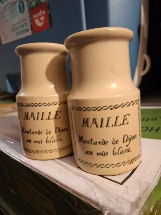 2 Antiche Bottiglie di Maillé Moutarde de Dijon