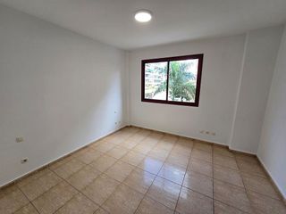 Piso en alquiler en Arenales - Lugo - Avenida Marítima en Palmas de Gran Canaria(Las)