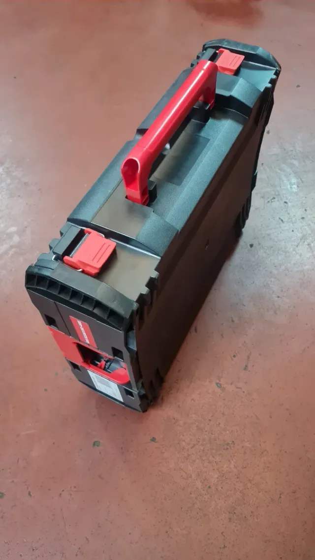 Maleta radial Milwaukee como nueva