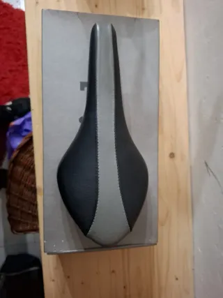 Sillín Fizik Arione R3 K:IUM Rail 185g