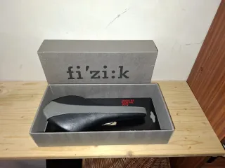 Sillín Fizik Arione R3 K:IUM Rail 185g