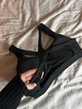 Top deportivo Alo negro