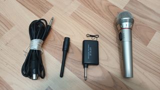 Micrófono Profesional Cable/Inalámbrico Gris