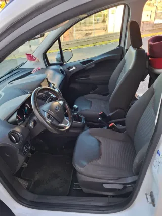 Ford Tourneo Courier 2018