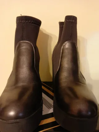 Stivaletti tronchetto donna nuovi