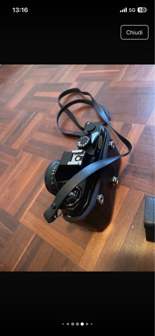 Macchina fotografica Petri con borsa e flash