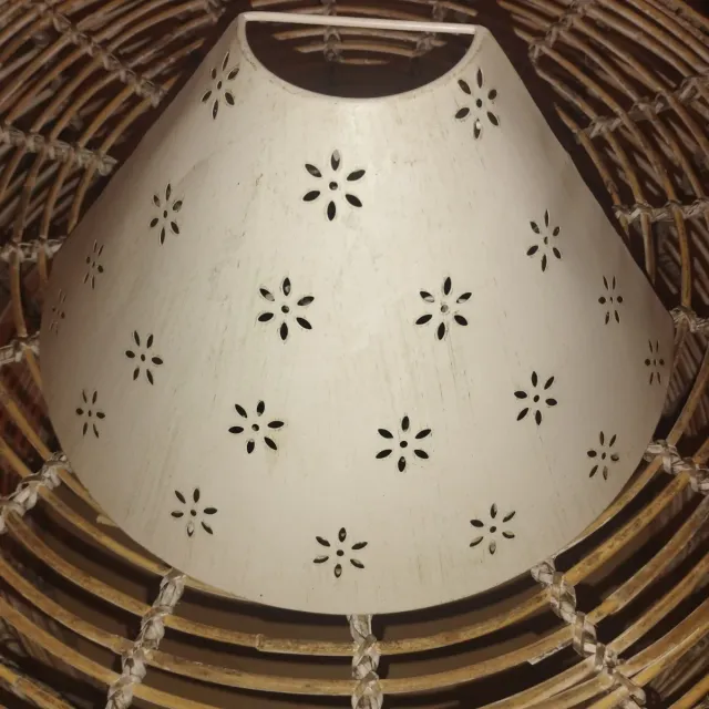 Aplique de pared metálico blanco