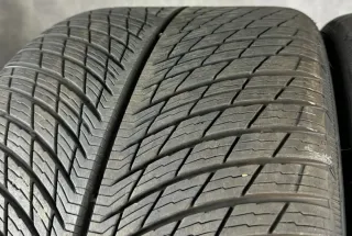 MICHELÍN LATITUDE ALPINE 3 PAREJA PORSCHE