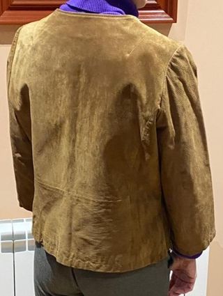 Chaqueta ante de flecos Mango