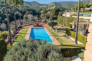 Casa adosada en alquiler en Alella