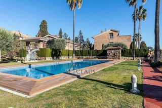 Casa adosada en alquiler en Alella