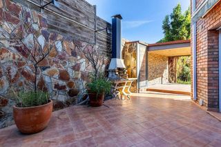 Casa adosada en alquiler en Alella