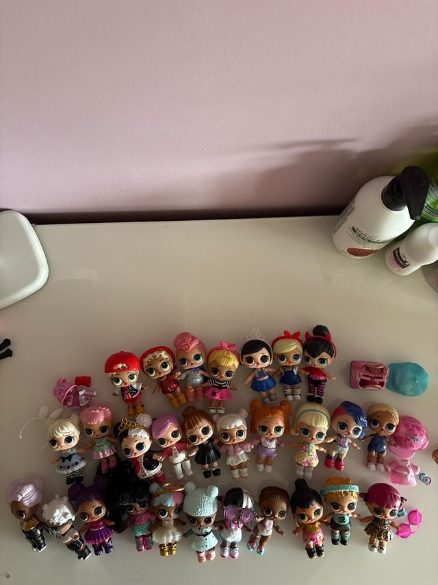 Lotto 28 Bambole LOL