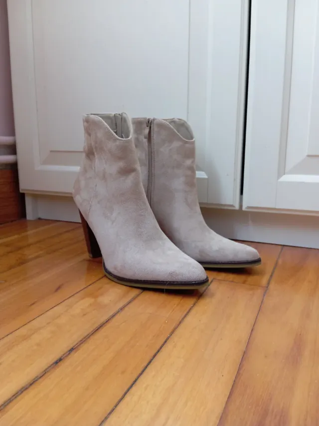 Botines ante beige mujer talla 40