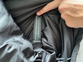 Chaquetón pull y bear  negro con capucha