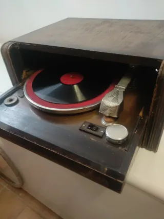 Mueble Tocadiscos Phonovox Antiguo