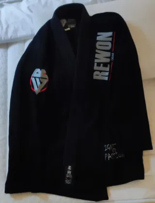 Kimono Jiu Jitsu REWON GEAR Negro + cinturón