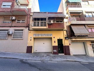 Edificio en venta en San Blas - Santo Domigo en Alicante