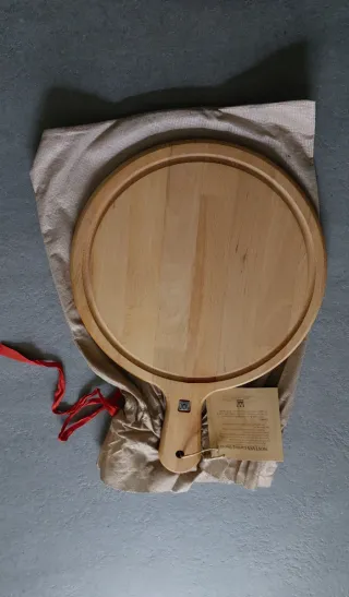 Tagliere rotondo in legno Montana