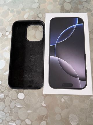 iPhone 16 Pro Titanio Negro 256GB