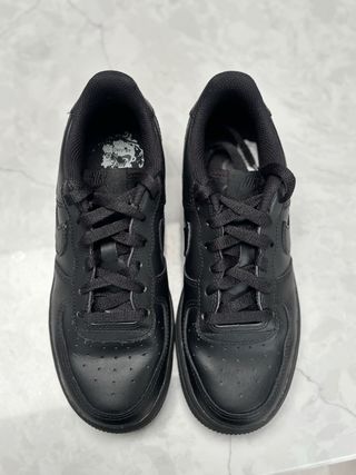 Nike Air Force 1 Negras