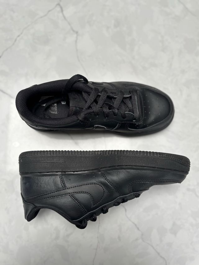 Nike Air Force 1 Negras