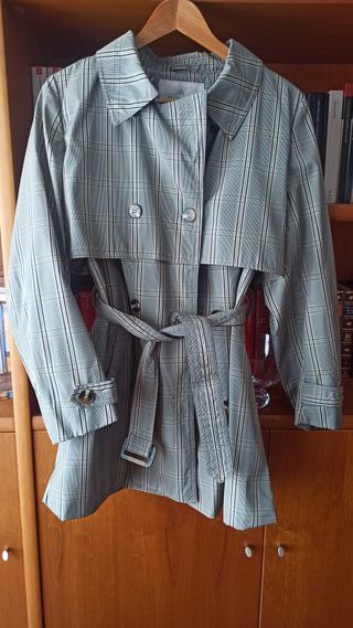 Gabardina corta mujer talla 46