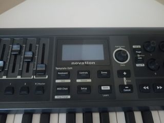 Novation Impulse 49 Teclas