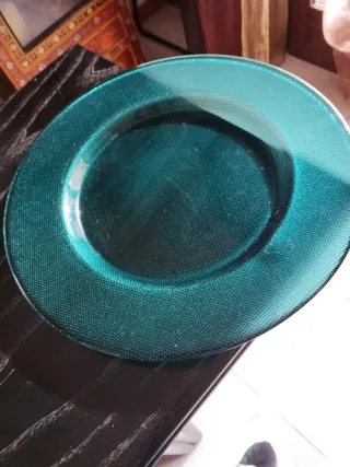 Vassoio cm31 di diametro in vetro verde smeraldo