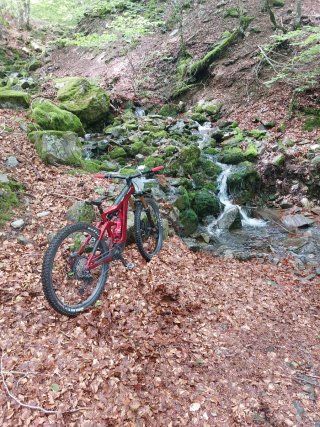 Bici Eléctrica Roja
