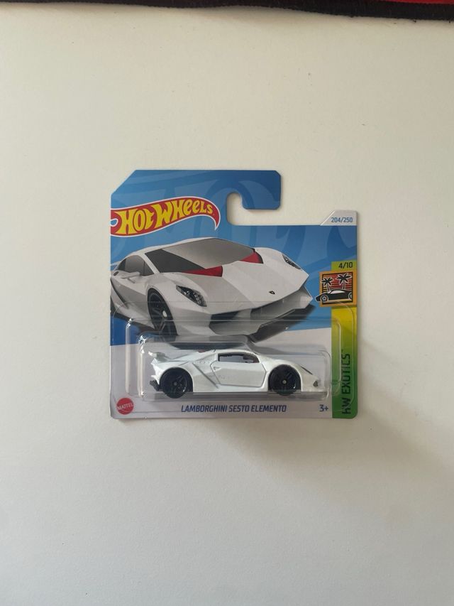 Auto giocattolo Hot Wheels Lamborghini Sesto Elemento