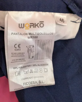 Dos pantalones de trabajo azul marino